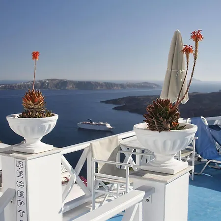 Kafieris Blue Hotel