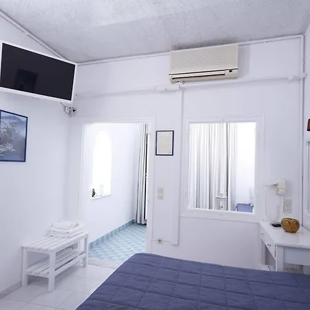 Kafieris Blue 3* Fira (Santorini)