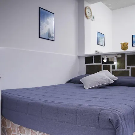 Kafieris Blue Hotel Fira (Santorini)